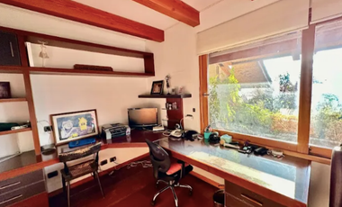 Casa En Arriendo En San Carlos De Apoquindo Con Piscina