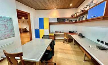 Casa En Arriendo En San Carlos De Apoquindo Con Piscina