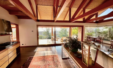 Casa En Arriendo En San Carlos De Apoquindo Con Piscina