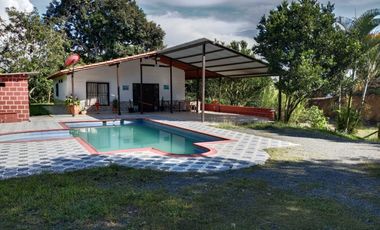 🏡 CASA CAMPESTRE EN COMBIA – ¡Oportunidad Única por Precio y Ubicación!