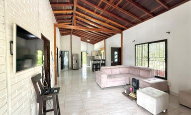 🏡 CASA CAMPESTRE EN COMBIA – ¡Oportunidad Única por Precio y Ubicación!