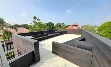 Rumah Luxury Rancamaya High Quality Material dan Full Furnish