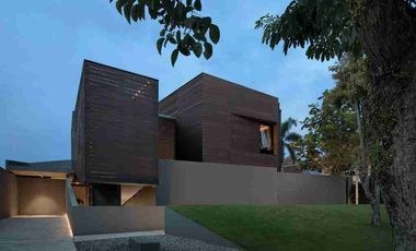 Rumah Luxury Rancamaya High Quality Material dan Full Furnish