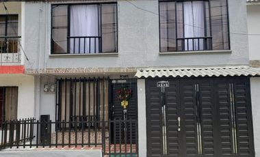 🏠 CASA DE 3 PISOS EN SAN FERNANDO LA PLAYA – CUBA, PEREIRA