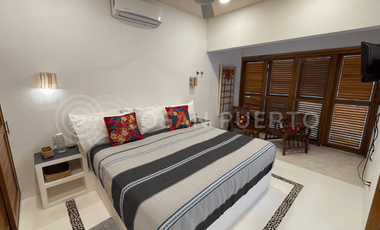 Se vende Casa costera en venta con piscina y amplio terreno en Puerto Escondido