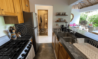 Se vende Casa costera en venta con piscina y amplio terreno en Puerto Escondido