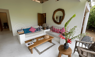 Se vende Casa costera en venta con piscina y amplio terreno en Puerto Escondido