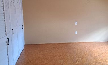 BELLA CASA UBICADISIMA