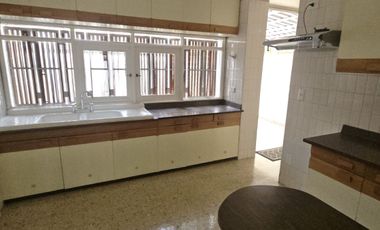 Casa con encanto clásico/ USO COMERCIAL/Simón Bolivar/ Ñuñoa