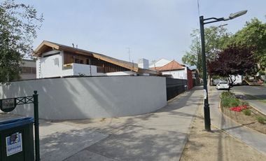 Casa con encanto clásico/ USO COMERCIAL/Simón Bolivar/ Ñuñoa