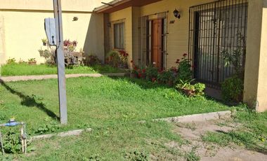 CASA CON GRAN SITIO EN ISLA DE MAIPO CENTRO