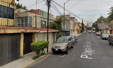 CASA EN REMATE EN MILITAR MARTE EN IZTACALCO EN CDMX