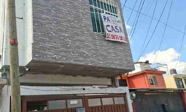 Excelente propiedad de 3 pisos