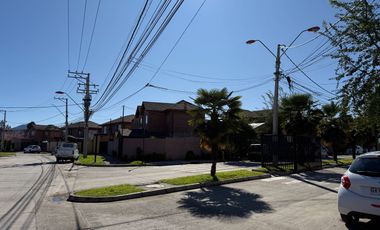 ¡REBAJADA! Hermosa y Cómoda Casa en Buin, en Condominio.