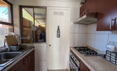 ¡REBAJADA! Hermosa y Cómoda Casa en Buin, en Condominio.