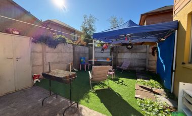 ¡REBAJADA! Hermosa y Cómoda Casa en Buin, en Condominio.