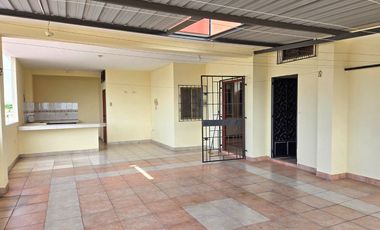 Alquiler de Departamento de 2 Dormitorios en 3er Piso - Garzota, Norte de Guayaquil