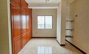 Alquiler de Departamento de 2 Dormitorios en 3er Piso - Garzota, Norte de Guayaquil