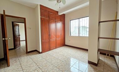 Alquiler de Departamento de 2 Dormitorios en 3er Piso - Garzota, Norte de Guayaquil