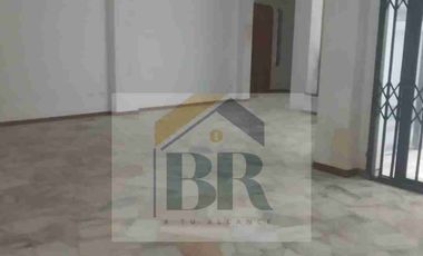 Kennedy, Alquiler de Casa con uso de suelo comercial, 600 M2, parqueo y garaje