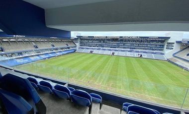 VENTA DE DERECHO DE UN PUESTO EN SUITE CENTRAL EN ESTADIO EMELEC