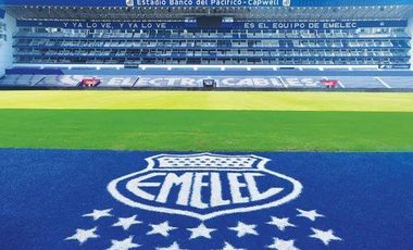 VENTA DE DERECHO DE UN PUESTO EN SUITE CENTRAL EN ESTADIO EMELEC