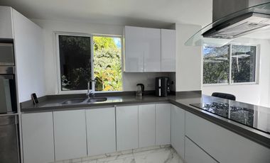 VENDO CASA REMODELADA DE 4 ALCOBAS