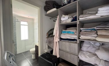 VENDO CASA REMODELADA DE 4 ALCOBAS