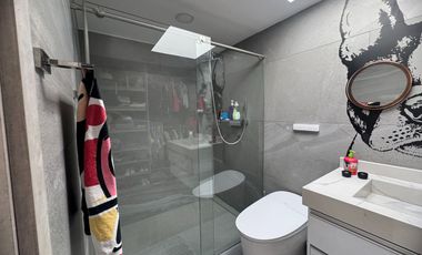 VENDO CASA REMODELADA DE 4 ALCOBAS