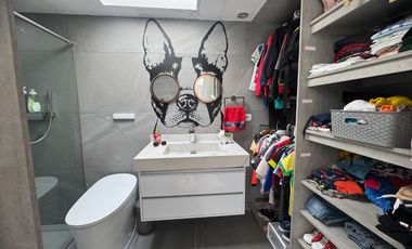 VENDO CASA REMODELADA DE 4 ALCOBAS