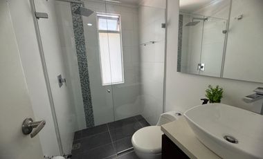 VENDO CASA REMODELADA DE 4 ALCOBAS