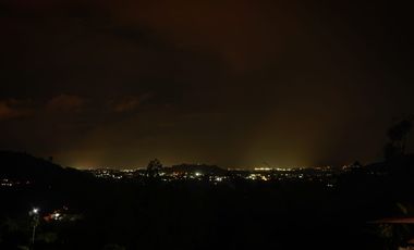 ✨ HOTEL CAMPESTRE EN RENTA Y VENTA – COMBIA, PEREIRA 🌴  Vive o invierte en este espectacular hotel campestre, ideal para proyectos turísticos, evento