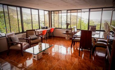 ✨ HOTEL CAMPESTRE EN RENTA Y VENTA – COMBIA, PEREIRA 🌴  Vive o invierte en este espectacular hotel campestre, ideal para proyectos turísticos, evento