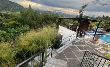 ✨ HOTEL CAMPESTRE EN RENTA Y VENTA – COMBIA, PEREIRA 🌴  Vive o invierte en este espectacular hotel campestre, ideal para proyectos turísticos, evento