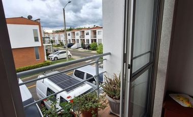 ACOGEDORA CASA DUPLEX EN CONJUNTO CERRADO, ESTRATO CINCO, VEHICULAR, EN EL SECTOR DE GALICIA 🏔️, PEREIRA