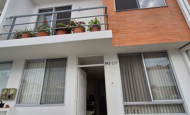 ACOGEDORA CASA DUPLEX EN CONJUNTO CERRADO, ESTRATO CINCO, VEHICULAR, EN EL SECTOR DE GALICIA 🏔️, PEREIRA