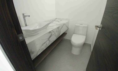 Hermosa casa por estrenar, dos pisos, parqueader, zona BBQ. En urbanización privada. Fajardo, Valle de los Chillos