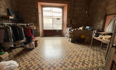 Se vende casa en el corazón del centro histórico media cuadra de plaza de armas