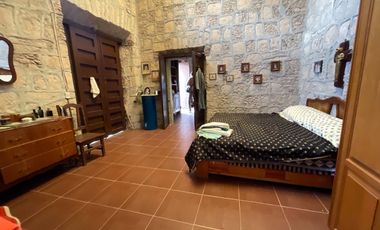 Se vende casa en el corazón del centro histórico media cuadra de plaza de armas