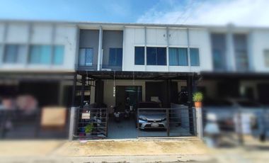 Spacious Home with Separate Kitchen and Extra Room!!! For Sale: 2-Storey Townhome at Pleno Chaiyaphruek – Chaengwattana