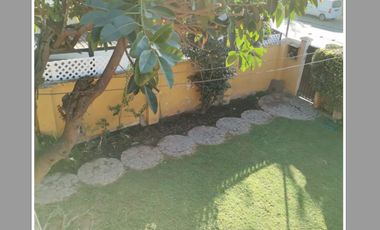 EN VENTA, Casa de 5 dormitorios, 3 baños mas servicios, La reina