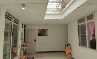 Rumah Lokasi Strategis Dengan Luas Tanah Besar Dan Harga Termurah