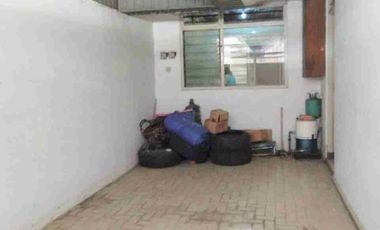 Rumah Lokasi Strategis Dengan Luas Tanah Besar Dan Harga Termurah