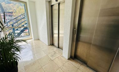 Se Renta amplio Pent-house con vista panorámica al cetro histórico de la de ciudad de Morelia; excelente ubicación a una cuadra de av. Camelinas