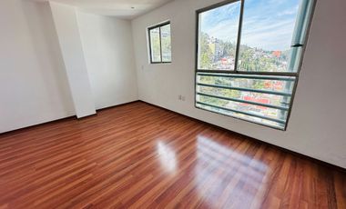 Se Renta amplio Pent-house con vista panorámica al cetro histórico de la de ciudad de Morelia; excelente ubicación a una cuadra de av. Camelinas