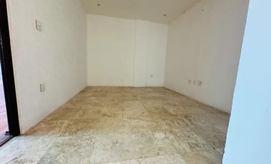 Se Renta amplio Pent-house con vista panorámica al cetro histórico de la de ciudad de Morelia; excelente ubicación a una cuadra de av. Camelinas