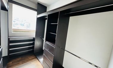 Se Renta amplio Pent-house con vista panorámica al cetro histórico de la de ciudad de Morelia; excelente ubicación a una cuadra de av. Camelinas