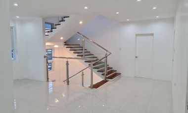 House and Lot For Sale in Ayala Alabang Village, Muntinlupa City