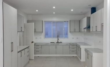 House and Lot For Sale in Ayala Alabang Village, Muntinlupa City