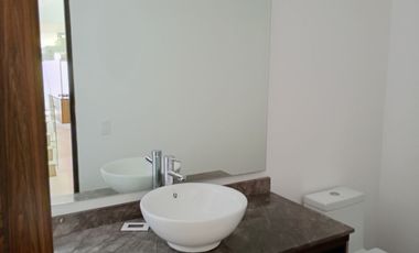 CASA EN VENTA EN LOMALTA TRES MARIAS MORELIA